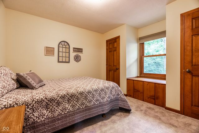 1653 E 300 N, Greenfield, IN 46140