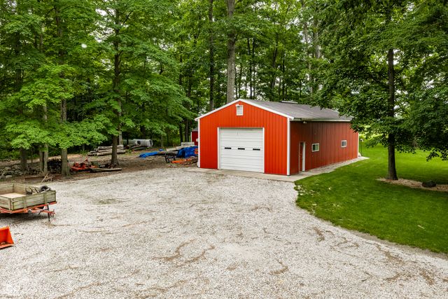 1653 E 300 N, Greenfield, IN 46140
