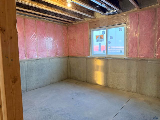 4108 MCINTOSH LN, Rapid City, SD 57703