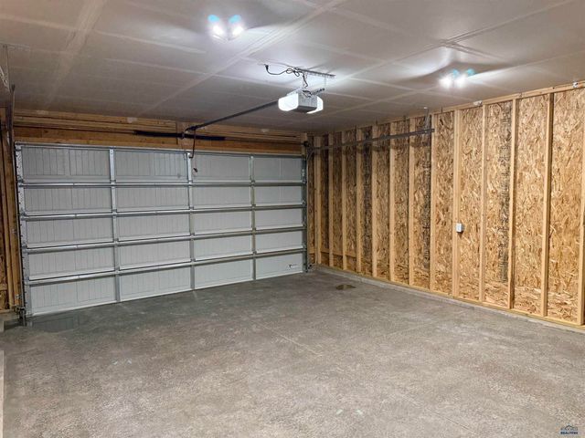 4108 MCINTOSH LN, Rapid City, SD 57703