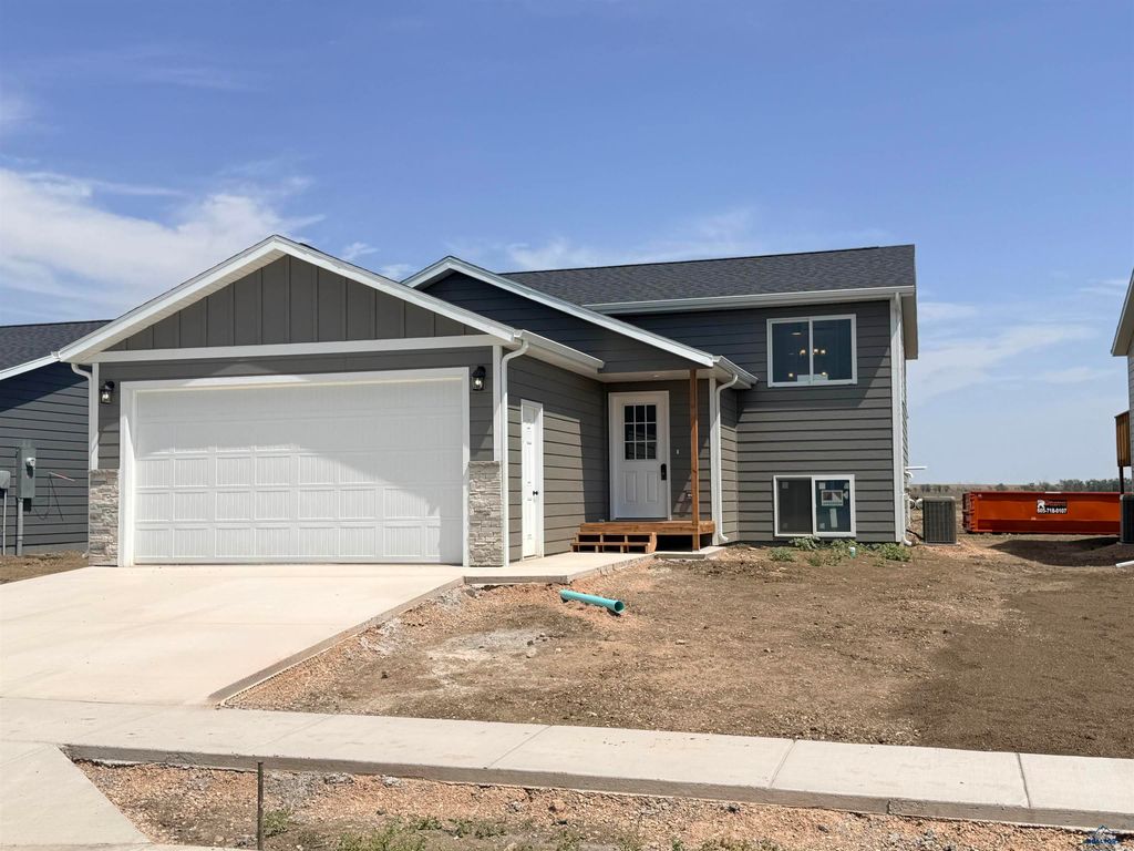 4108 MCINTOSH LN, Rapid City, SD 57703