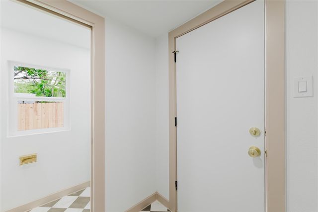 1907 E 21st ST, Austin, TX 78722