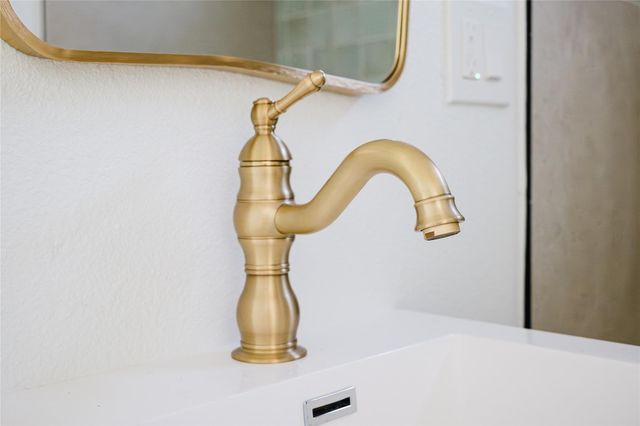 1907 E 21st ST, Austin, TX 78722