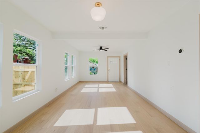 1907 E 21st ST, Austin, TX 78722