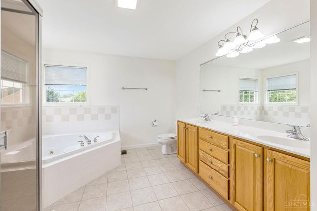 6892 Fieldstone Place, Deerfield Twp., OH 45040