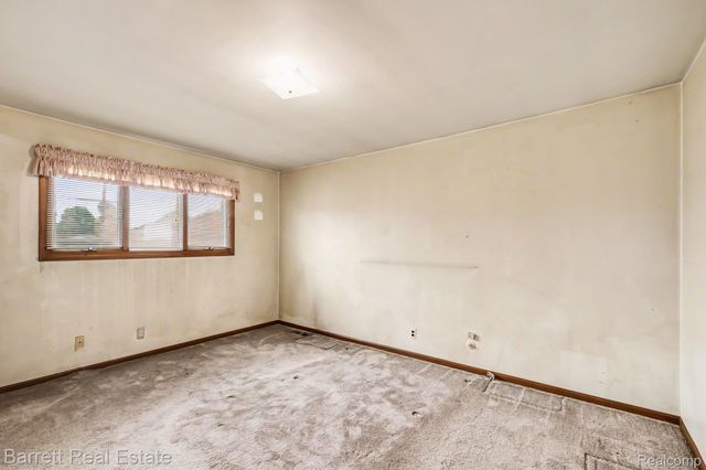 31370 Palomino Drive, Warren, MI 48093