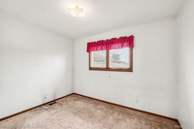 31370 Palomino Drive, Warren, MI 48093