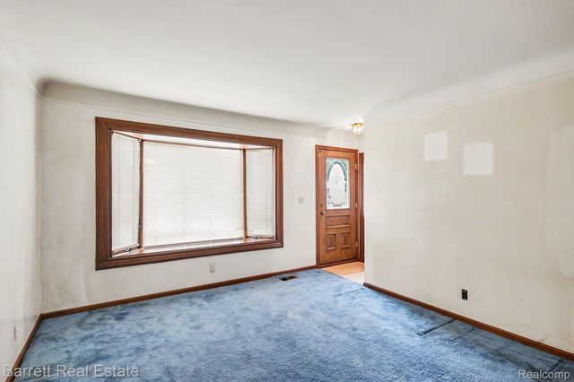 31370 Palomino Drive, Warren, MI 48093