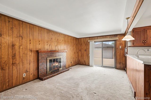 31370 Palomino Drive, Warren, MI 48093