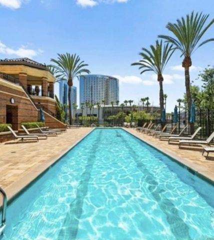 500 W Harbor Drive West 318, San Diego, CA 92101