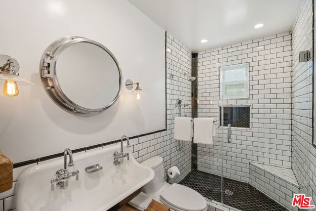 4040 Rosabell Street, Los Angeles, CA 90066