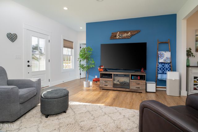 285 New Hope Road, Greeneville, TN 37745