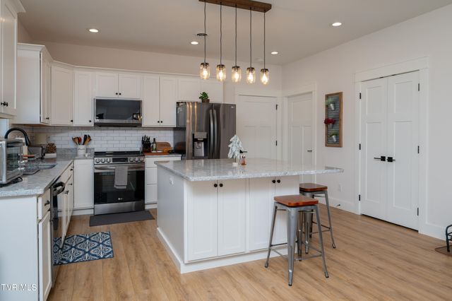 285 New Hope Road, Greeneville, TN 37745