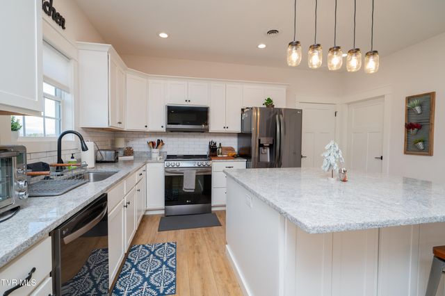 285 New Hope Road, Greeneville, TN 37745