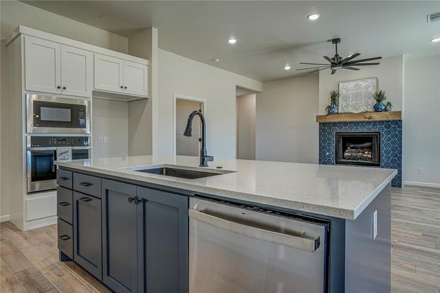 140 Meadowlark Lane, Blanchard, OK 73010