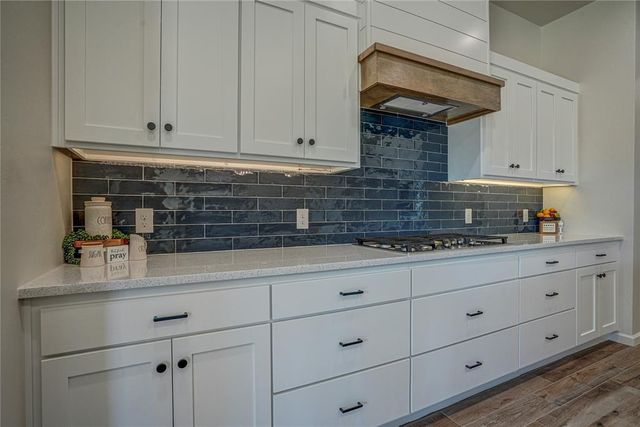 140 Meadowlark Lane, Blanchard, OK 73010