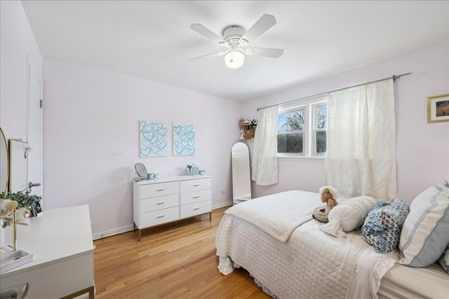 718 Lawler Avenue, Wilmette, IL 60091