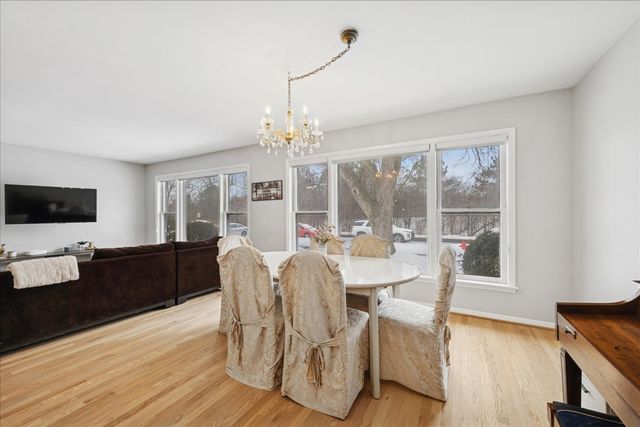 718 Lawler Avenue, Wilmette, IL 60091