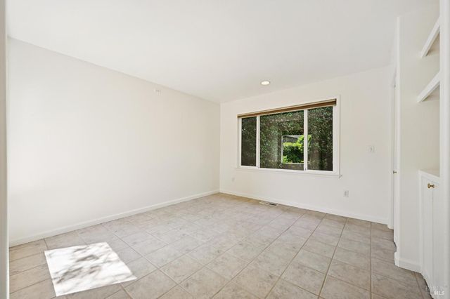 110 Calle Merlot, Sonoma, CA 95476