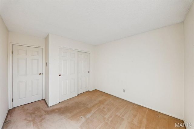 2369 Hidden Meadow Lane, Ballwin, MO 63021