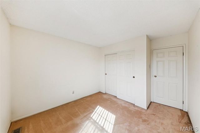 2369 Hidden Meadow Lane, Ballwin, MO 63021