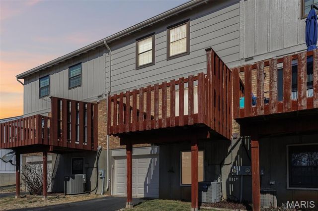 2369 Hidden Meadow Lane, Ballwin, MO 63021