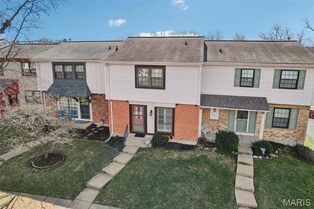 2369 Hidden Meadow Lane, Ballwin, MO 63021