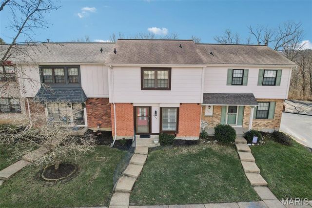 2369 Hidden Meadow Lane, Ballwin, MO 63021