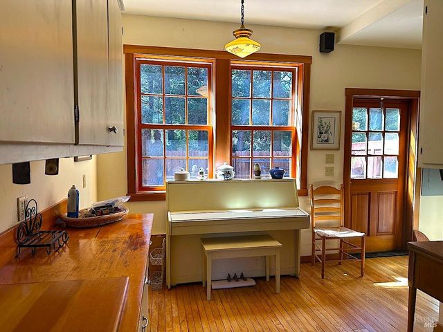 10360 Gary Ln, Mendocino, CA 95460