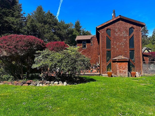 10360 Gary Ln, Mendocino, CA 95460