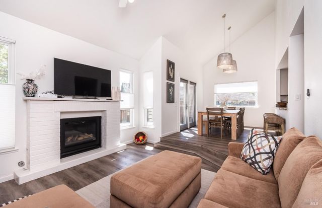 1913 Hopper Way, Yountville, CA 94599