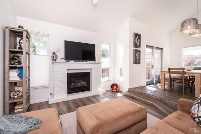 1913 Hopper Way, Yountville, CA 94599