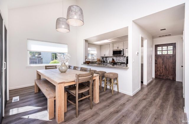 1913 Hopper Way, Yountville, CA 94599