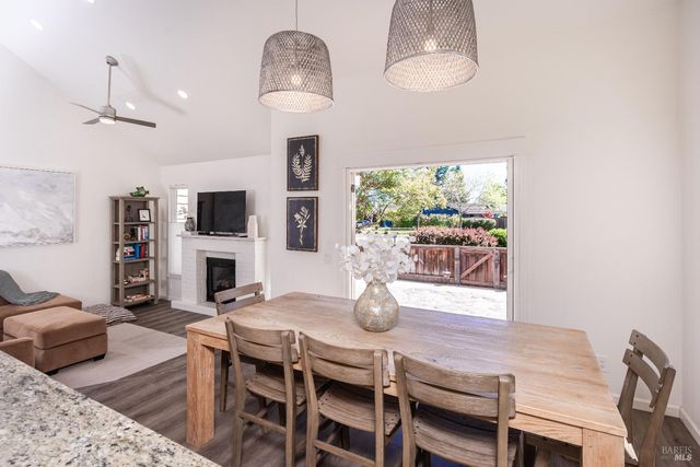 1913 Hopper Way, Yountville, CA 94599