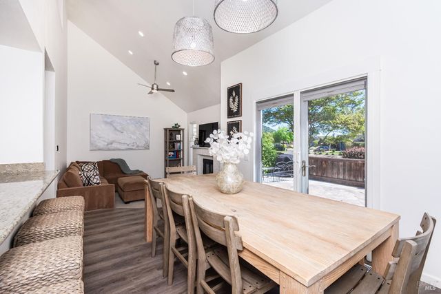 1913 Hopper Way, Yountville, CA 94599