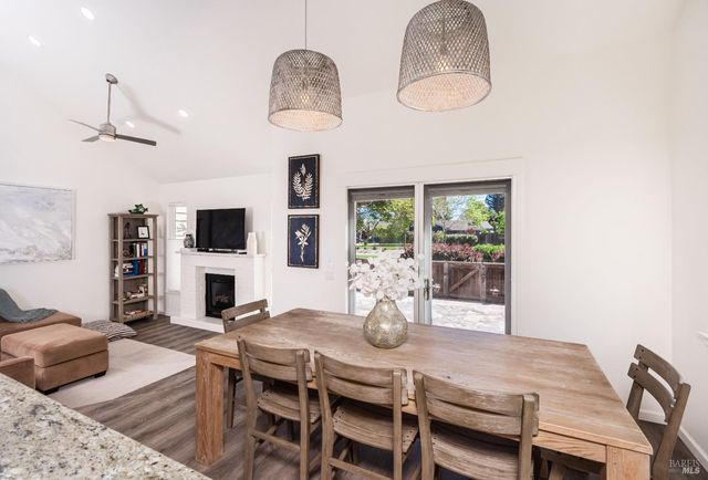 1913 Hopper Way, Yountville, CA 94599