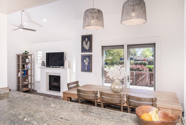 1913 Hopper Way, Yountville, CA 94599