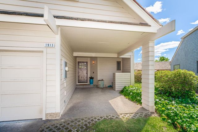 1913 Hopper Way, Yountville, CA 94599