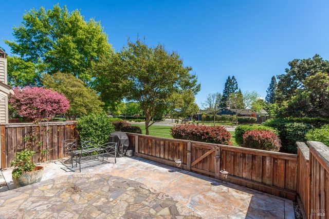1913 Hopper Way, Yountville, CA 94599