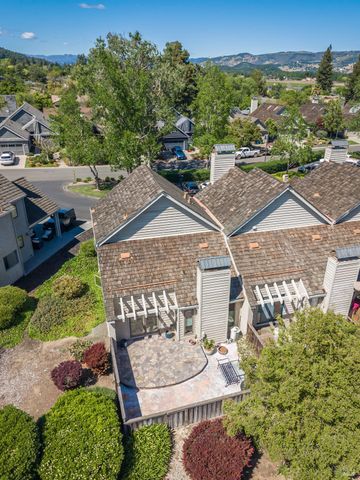 1913 Hopper Way, Yountville, CA 94599