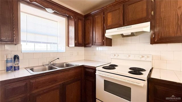 3707 W Zelma Street, Edinburg, TX 78541