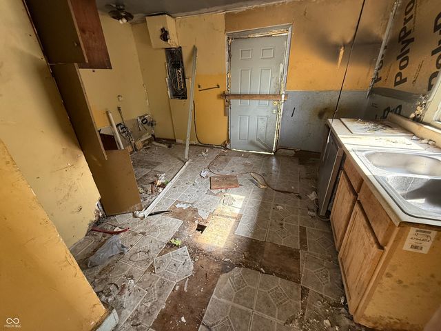 3061 N Tacoma Avenue, Indianapolis, IN 46218