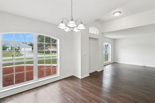1649 SW Morelia Ln, Port St Lucie, FL 34953