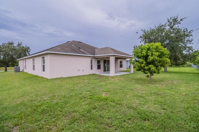 1649 SW Morelia Ln, Port St Lucie, FL 34953
