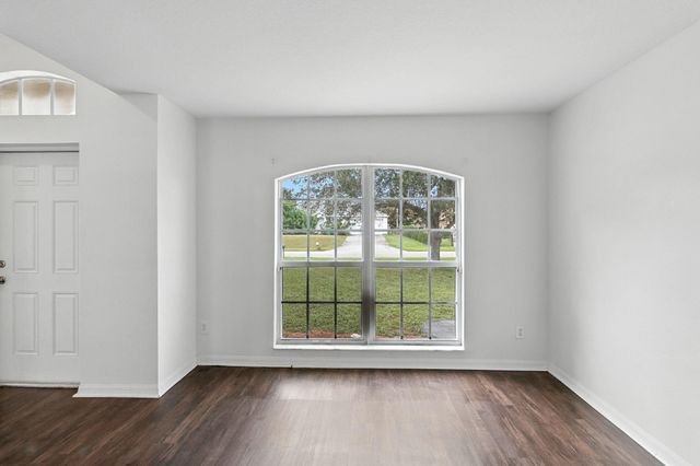 1649 SW Morelia Ln, Port St Lucie, FL 34953