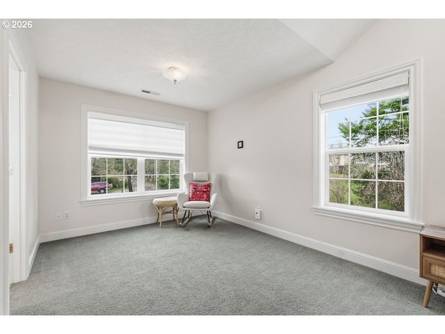 1402 BEGONIA Ave, Forest Grove, OR 97116