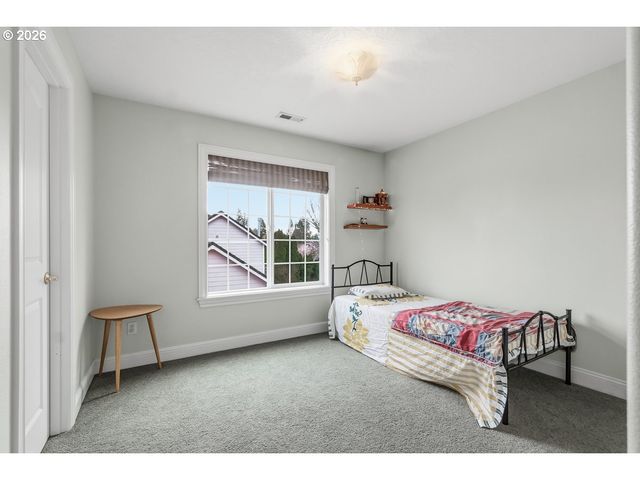 1402 BEGONIA Ave, Forest Grove, OR 97116