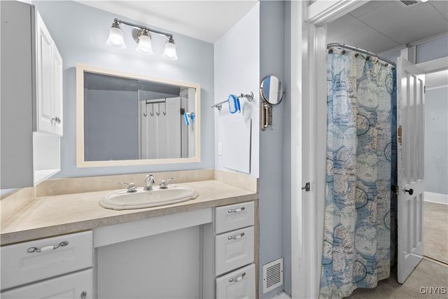 606 South Terry Road, Geddes, NY 13219