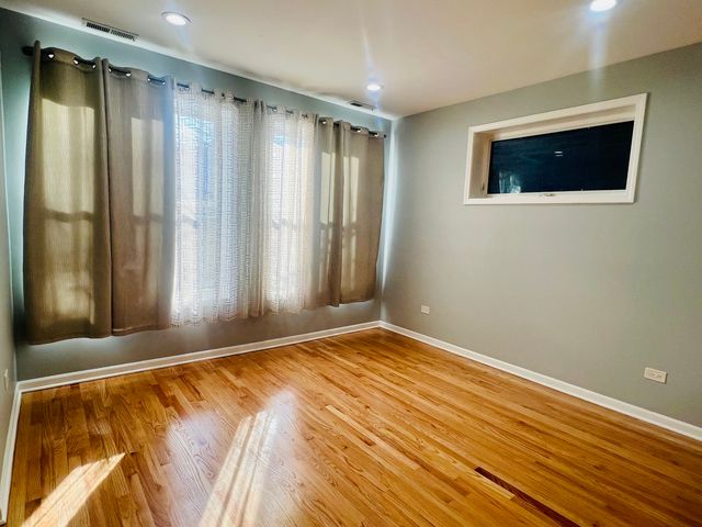 1750 W Cermak Road 2, Chicago, IL 60608