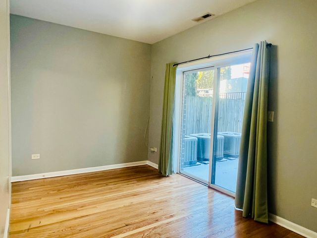 1750 W Cermak Road 2, Chicago, IL 60608